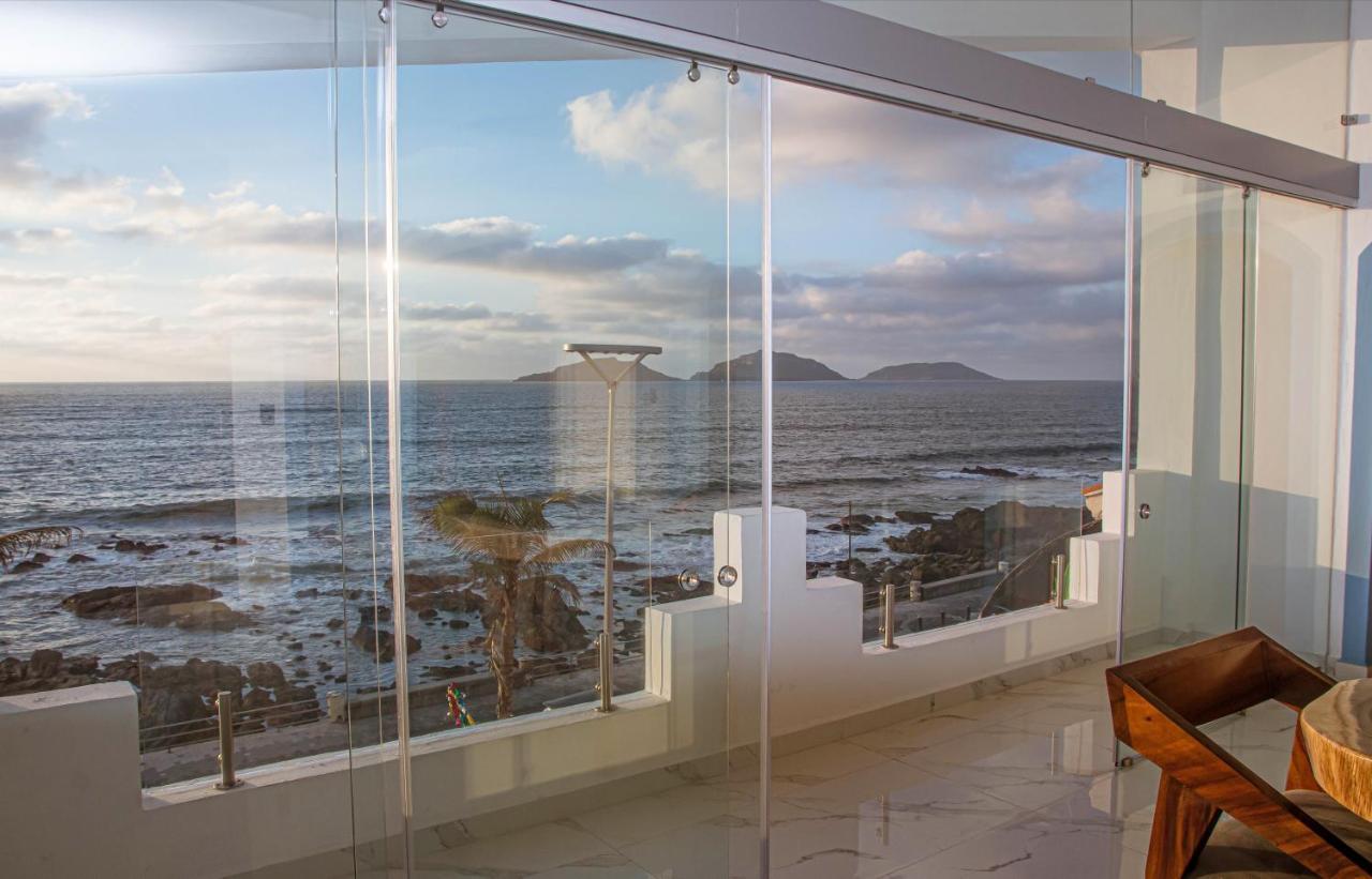 Departamentos Claussen Hotel Mazatlan Exterior photo